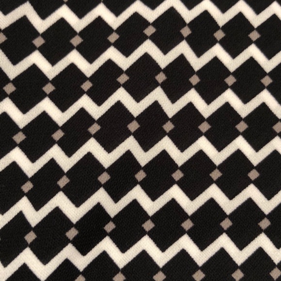 Candies Black, white and Gray Tunic Blouse, sz L - Picture 4 of 4